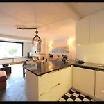 Gelegen Gezellig Met Groot Terras *