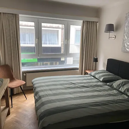 Gelegen Gezellig Met Groot Terras * Oostende