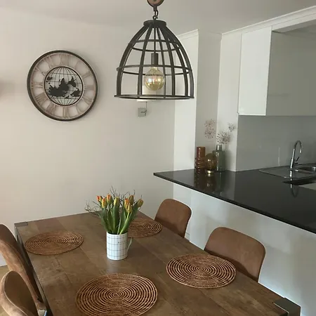Apartment Gelegen Gezellig Met Groot Terras Ostend