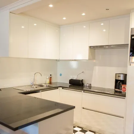 Gelegen Gezellig Met Groot Terras Apartament *